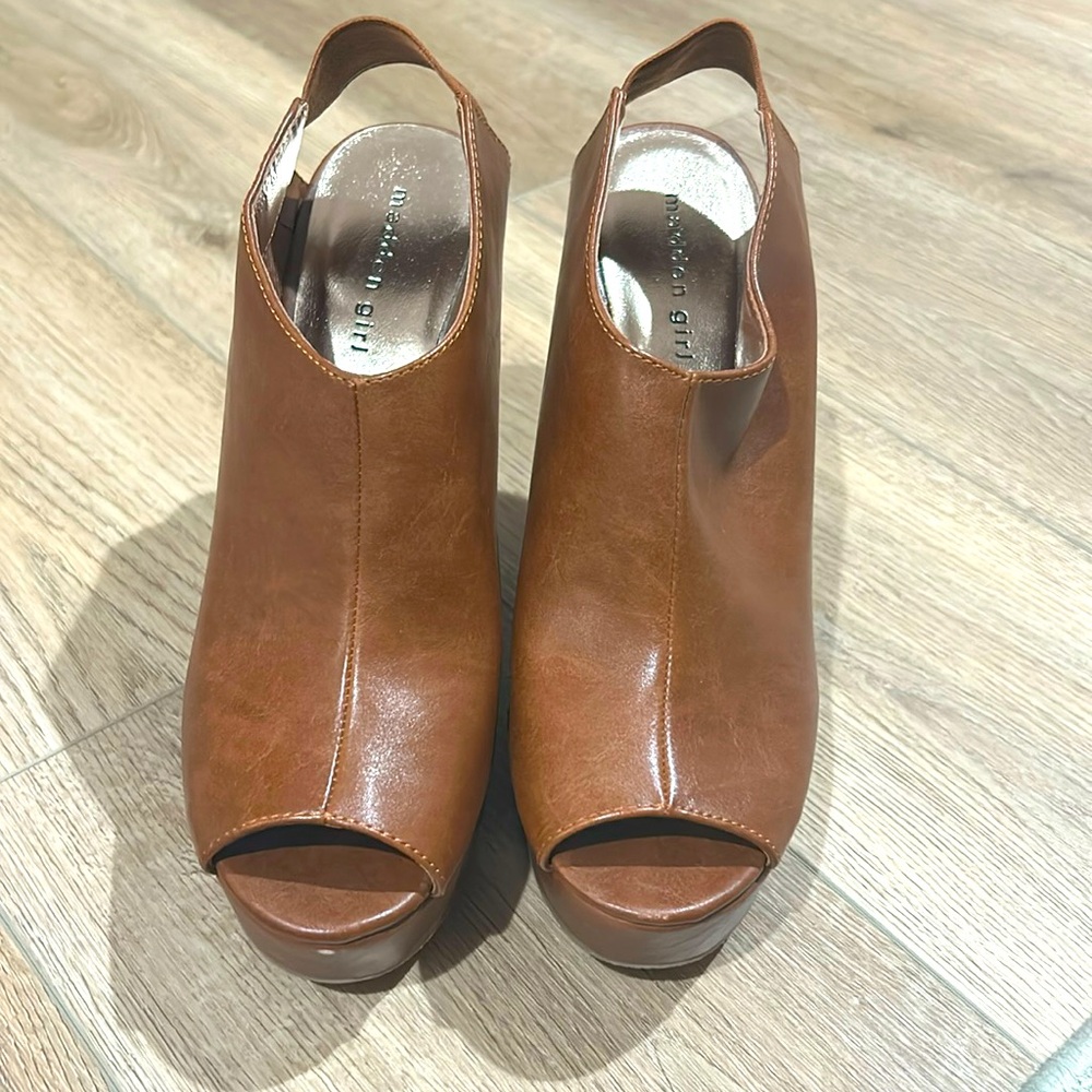 Madden Girl Wedges